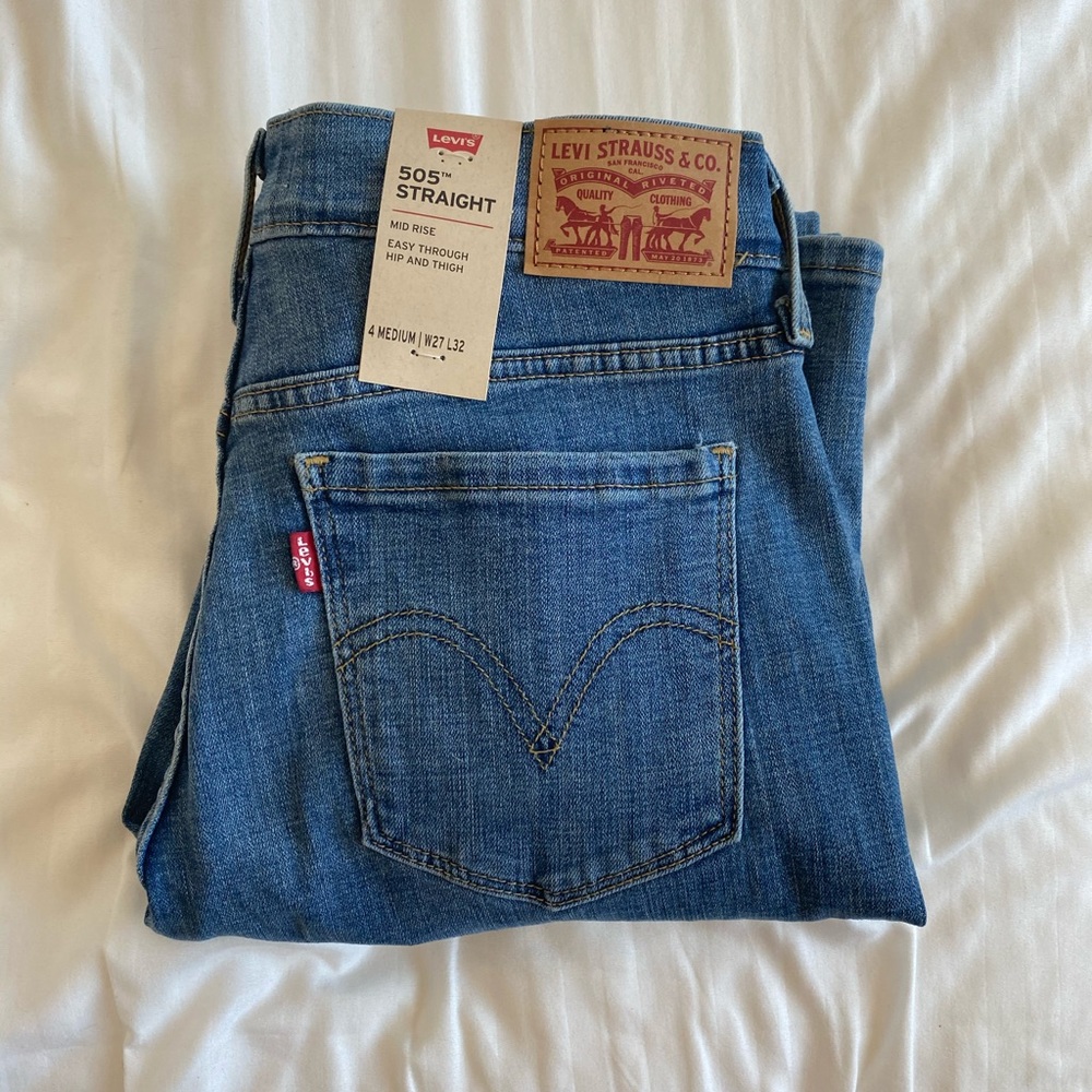 levi’s straight leg jeans
